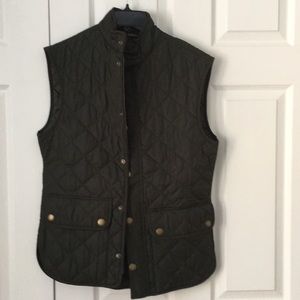 Men’s Dark Green Barbour Vest size Small